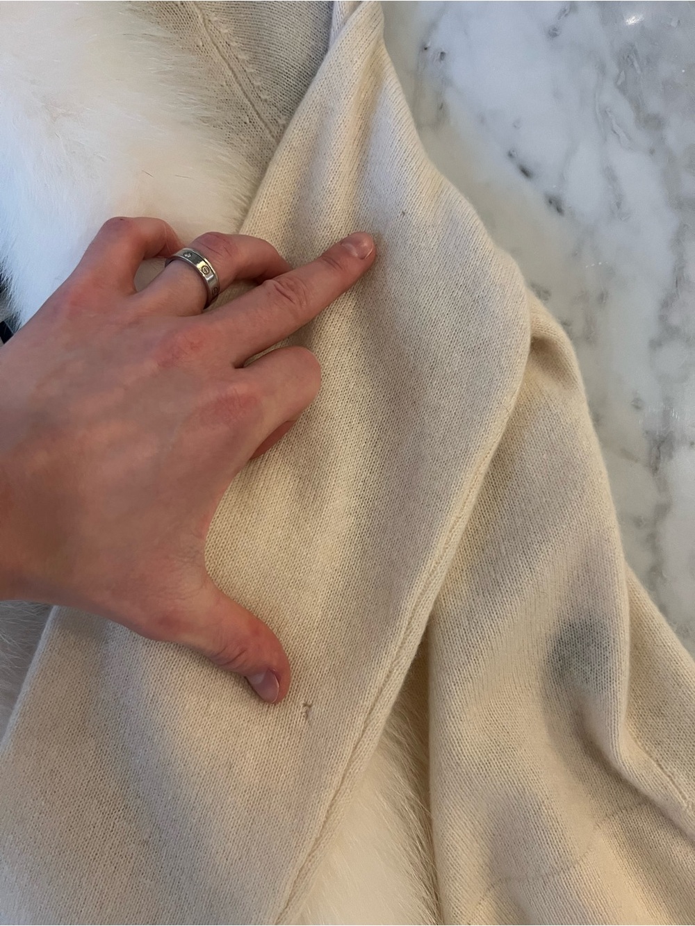 Bloomingdale's cashmere and genuine fox fur ivory cardigan - Picture 6 of 7